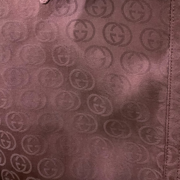 Gucci Long Sleeve Button Front, Fold Down Collar, Maroon Blouse, Size 44 / Small - Picture 9 of 14